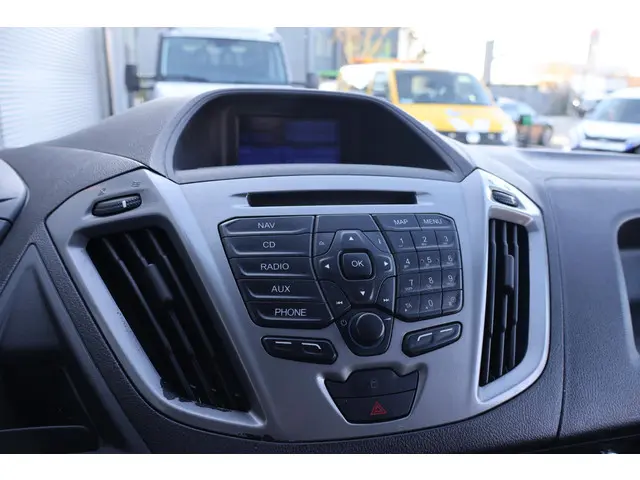 Ford Transit Custom 310 2.2 TDCI L2H1 Trend 2016 Diesel 19