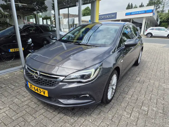 Opel Astra 1.4 Innovation 2016 Benzine 19