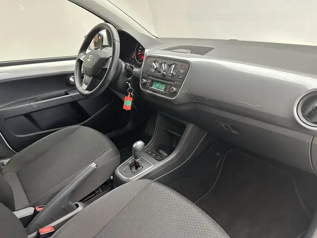 SEAT Mii 1.0 Style Sport 2015 Benzine 5
