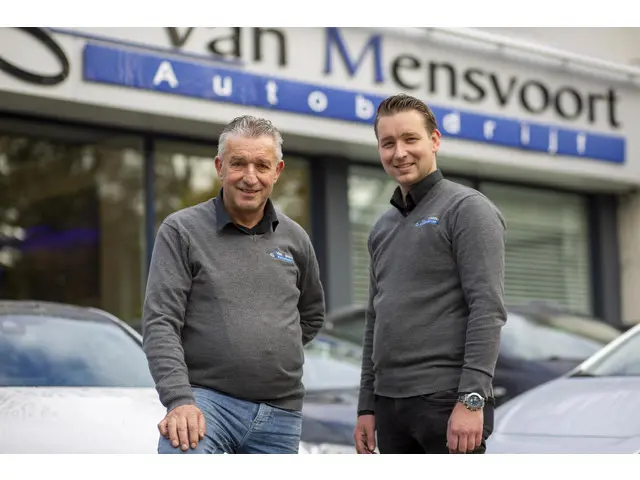 Volkswagen Golf 1.5 eTSI 150PK DSG Style 2023 Benzine 41