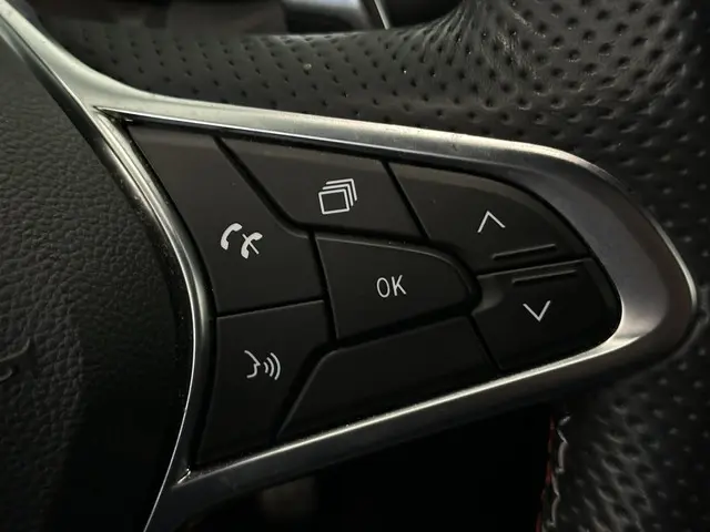 Renault Clio 1.3 TCe 130 EDC R.S. Line 2021 Benzine 22