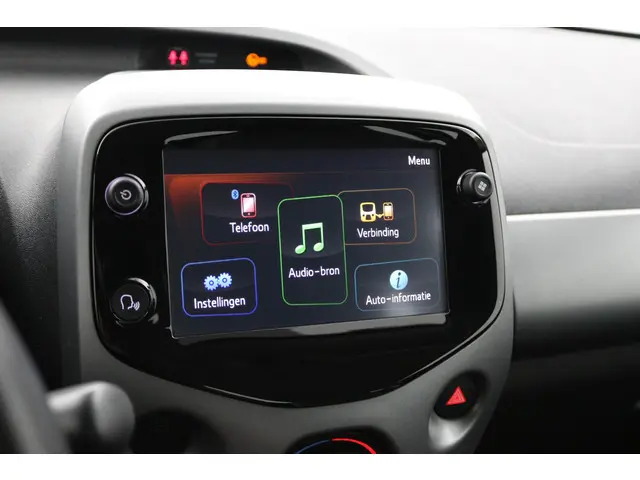 Toyota Aygo 1.0 VVT-i x-play 2021 Benzine 39