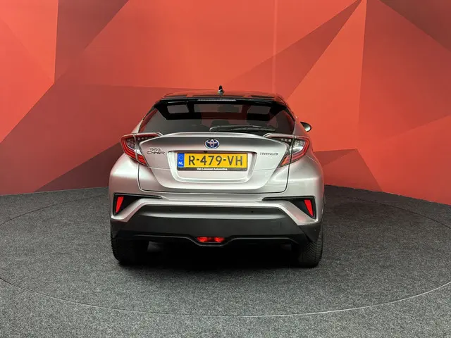 Toyota C-HR 1.8 Hybrid Bi-Tone 2018 Hybride Benzine 13