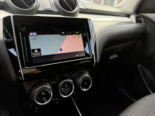 Suzuki Swift 1.0 Stijl 2018 Benzine 20