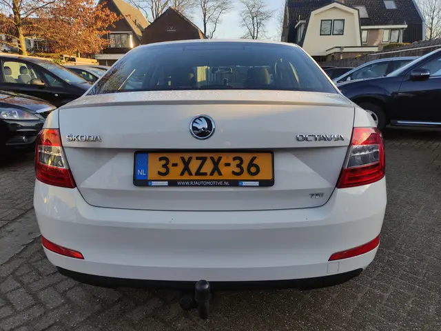 Škoda Octavia 1.2 TSI 105pk Greentech Active 2013 Benzine 3