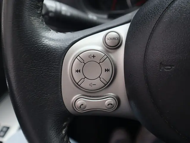 Nissan Micra 1.2 Connect Edition 2014 Benzine 19