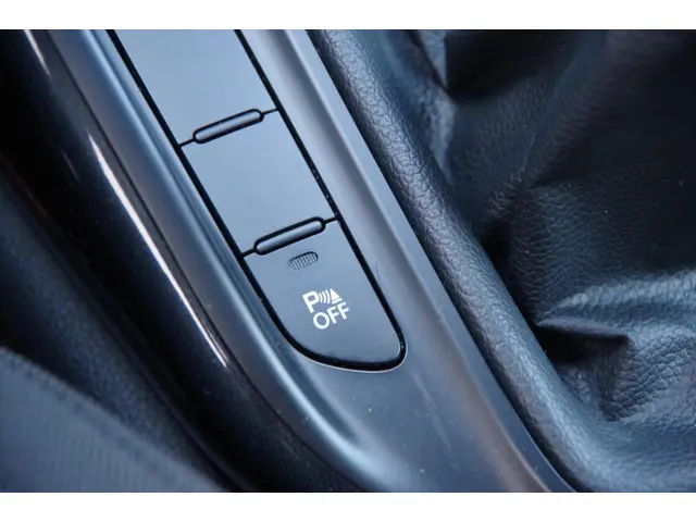 Kia Carens 1.6 GDi Business Pack 2013 Benzine 23