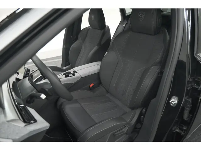 Peugeot 3008 1.2 Hybrid 136 GT 2025 Hybride Benzine 32