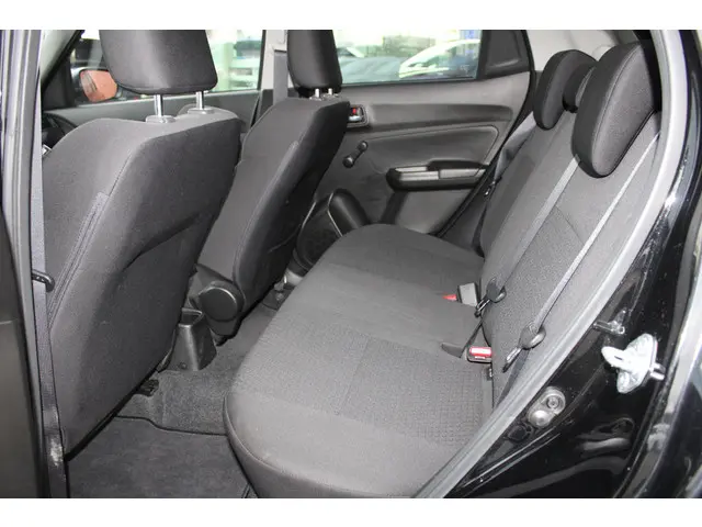 Suzuki Swift 1.0 Select 2018 Benzine 21