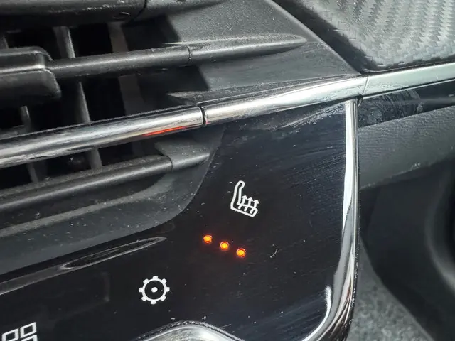 Peugeot 208 1.2 PureTech Blue Lease Allure 2020 Benzine 11