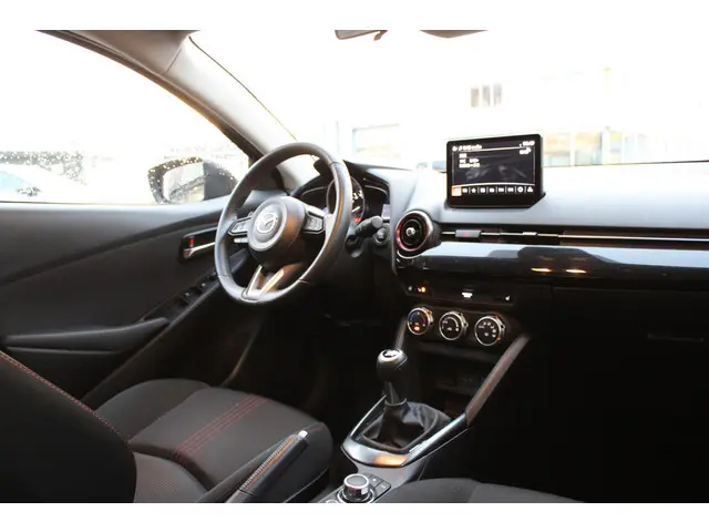 Mazda 2 1.5 e-SkyActiv-G 90 Homura 2024 Benzine 14