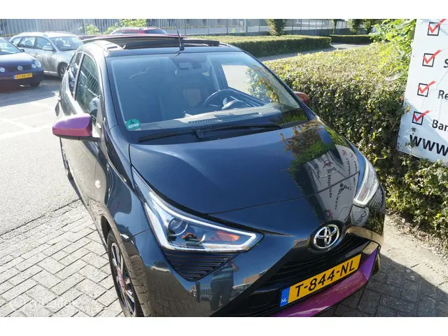 Toyota Aygo 1.0 VVT-i x-clusiv met open dak 2020 Benzine 10