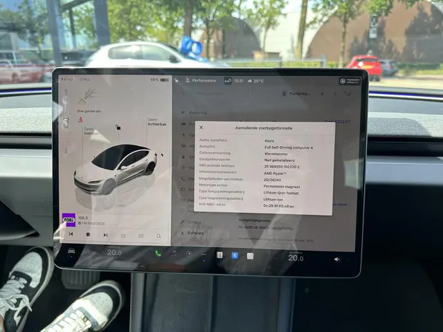 Tesla Model 3 RWD 60 kWh 2024 Elektrisch 21
