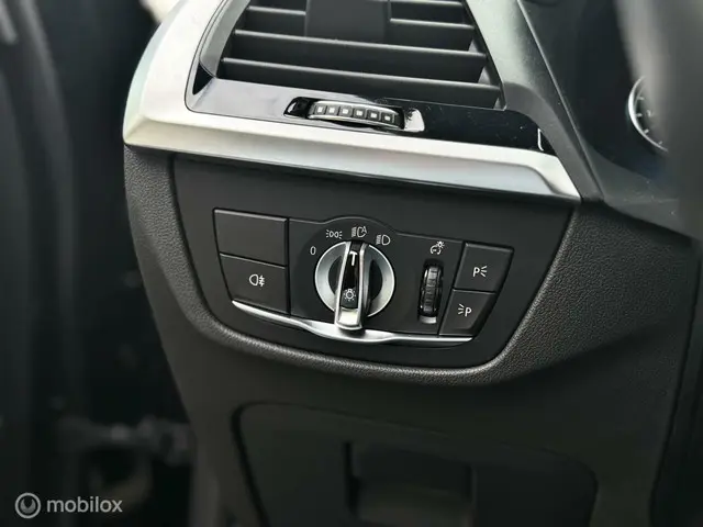 BMW X3 M | Pano | HUD | Carbon 2019 Benzine 28