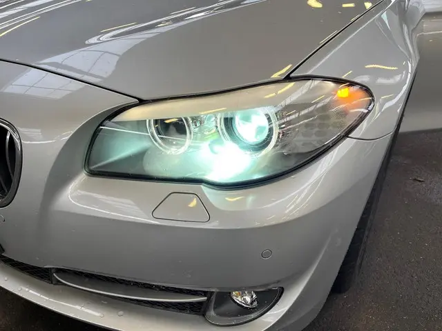 BMW 5 Serie 520i // NL PRIJS 14499 // Nieuwe APK 2013 Benzine 13
