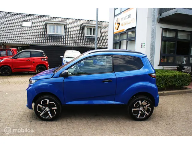 Aixam Crossover Brommobiel SUV 2024 Diesel 2