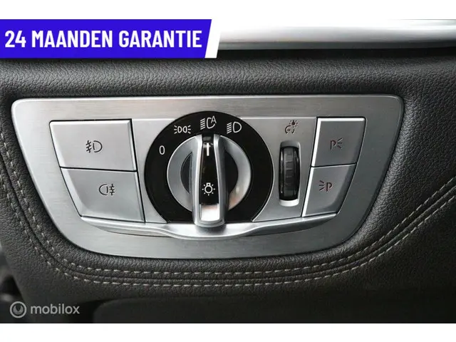 BMW 7 Serie 750Li xDrive High Executive 2015 Benzine 27