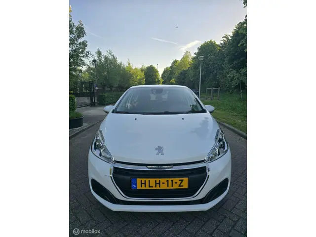 Peugeot 208 1.2 PureTech Allure Nieuwe APK 2019 Benzine 2