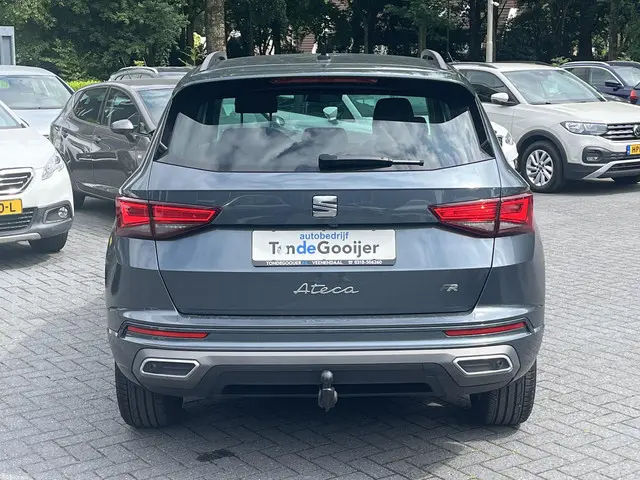 SEAT Ateca 1.5 TSi DSG FR Business Intense 2022 Benzine 4
