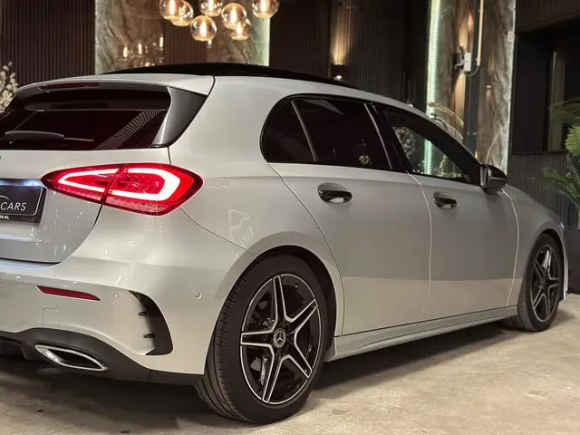 Mercedes-Benz A-Klasse 180|AMG|PANORAMA|MEMORY 2019 Benzine 7