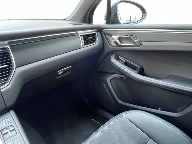 Porsche Macan 2.0 AWD 2017 Benzine 75