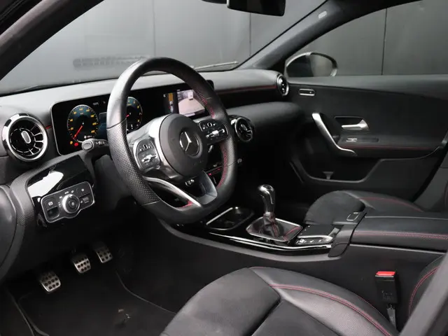 Mercedes-Benz A-Klasse 160 2020 Benzine 12