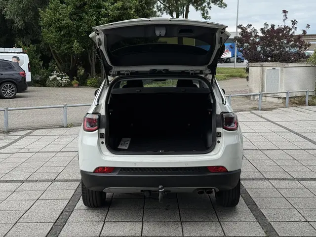 Jeep Compass 1.3T Limited 2021 Benzine 15