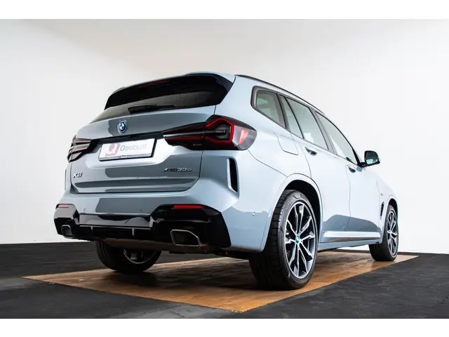 BMW X3 xDrive30e High Executive 2021 Hybride Benzine 36