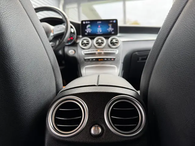 Mercedes-Benz GLC 300 4MATIC Advantage 2020 Benzine 20