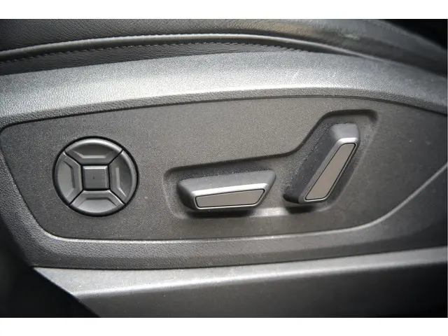 Audi e-tron 50 quattro S edition 71 kWh 2020 Elektrisch 23