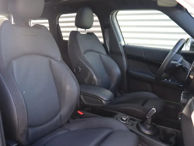 MINI Countryman Cooper 2023 Benzine 8