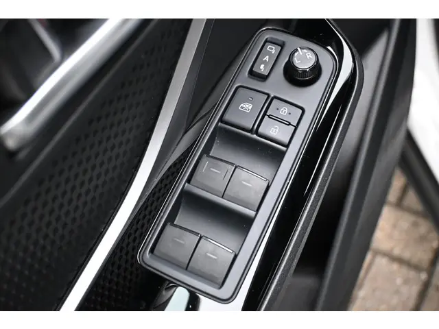 Toyota C-HR 1.8 Hybrid GR-Sport 2021 Hybride Benzine 24