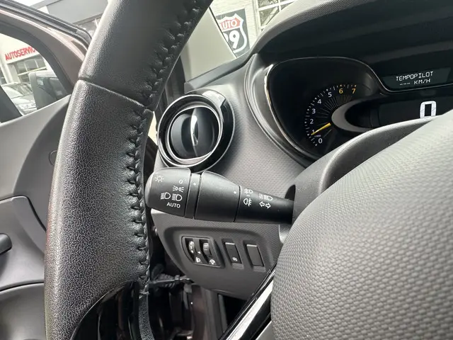 Renault Captur 0.9 TCe Dynamique 2014 Benzine 31