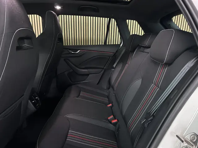Škoda Kamiq 1.0 TSI Monte Carlo 2024 Benzine 10