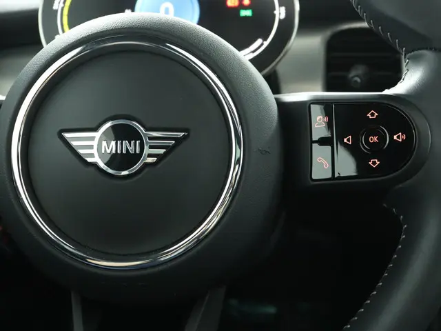MINI Electric Mini MINI Yours 33 kWh 2023 Elektrisch 17