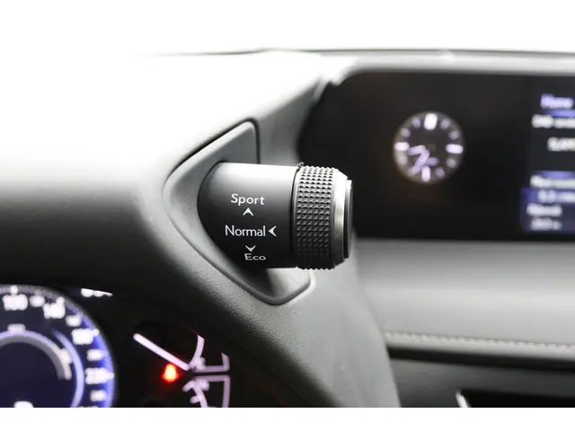 Lexus UX 250h Luxury Line 2020 Hybride Benzine 43