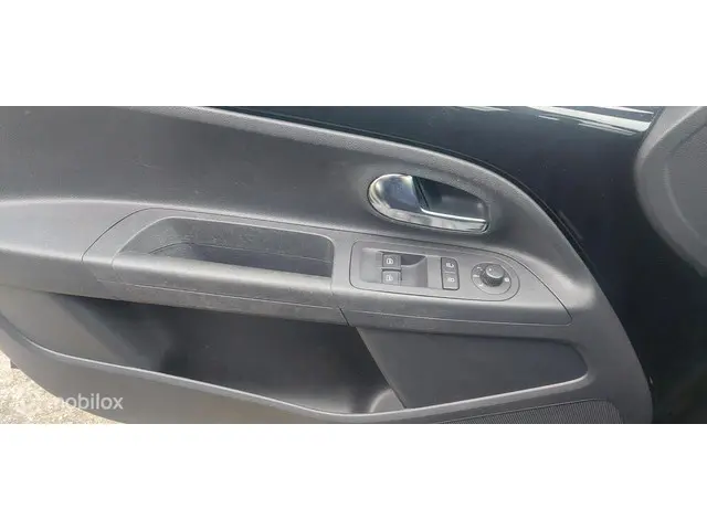 Volkswagen up! 98404 1.0 BMT move 2017 Benzine 13