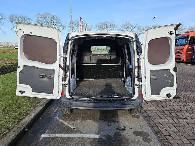 Renault Kangoo 1.5 2016 Diesel 11