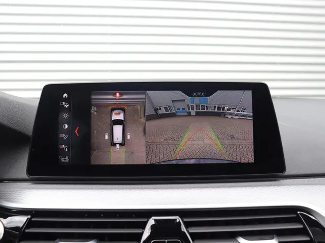 BMW 5 Serie Touring 520i 2019 Benzine 29