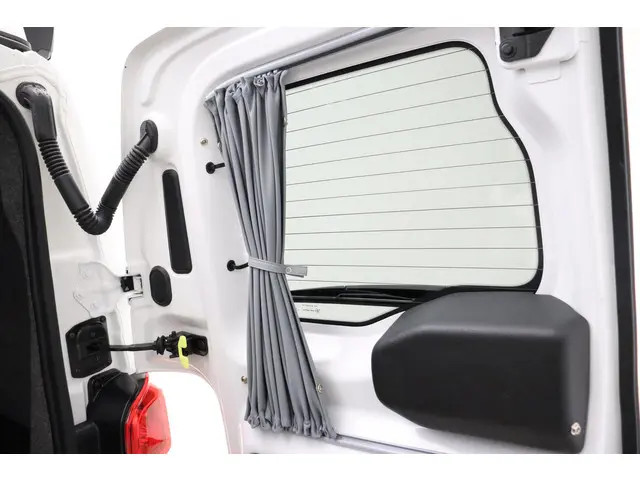 Opel Vivaro e-Fixxter XXL 2022 Elektrisch 12