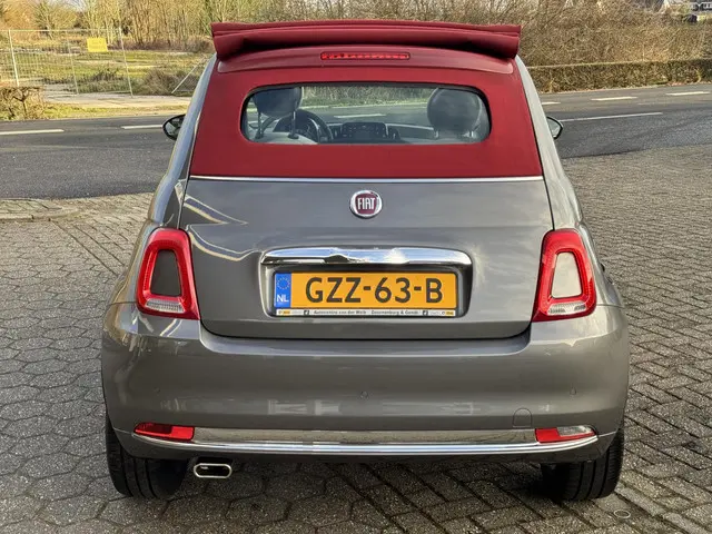 Fiat 500C 1.0 Hybrid Club 2022 Benzine 6
