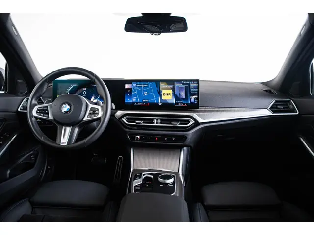 BMW 3 Serie Touring 330i 2023 Benzine 3
