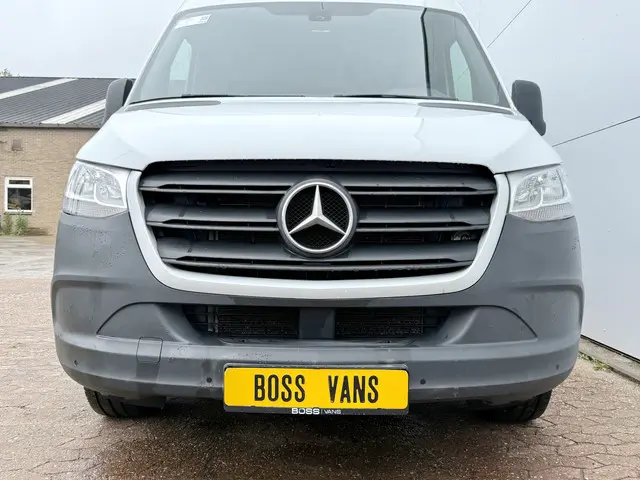 Mercedes-Benz Sprinter 319 1.9 CDI 2023 Diesel 15