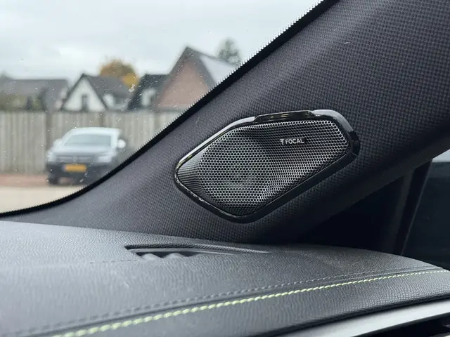 Peugeot 408 GT HYbrid 225 EAT8 2023 Hybride Benzine 22