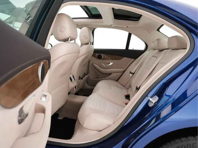 Mercedes-Benz C-Klasse 180 Ambition 2016 Benzine 9