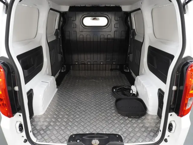 BYD ETP3 Standard 45 kWh 2023 Elektrisch 11