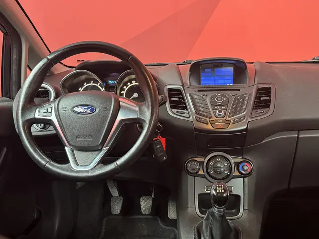Ford Fiesta 1.0 Style 2016 Benzine 24
