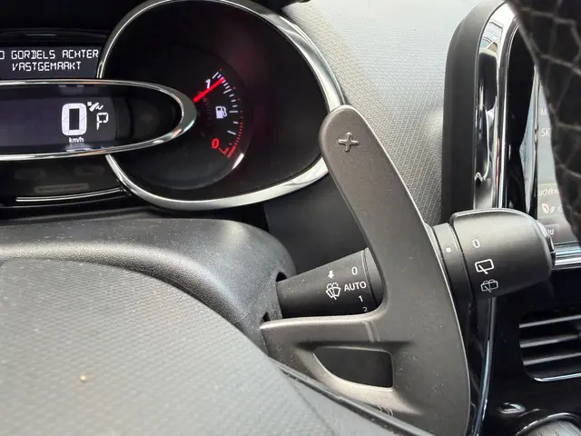 Renault Clio Estate 1.2 GT Automaat 2014 Benzine 18