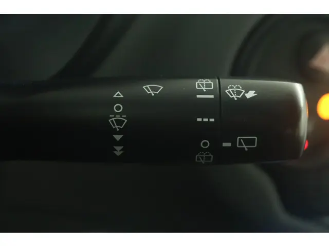 Toyota Yaris 1.5 Hybrid Lease 2015 Hybride Benzine 31