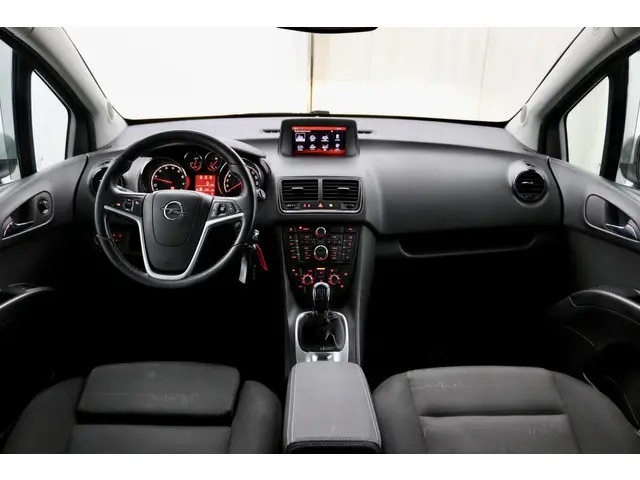 Opel Meriva 1.4 Turbo Cosmo grijs 2015 Benzine 3